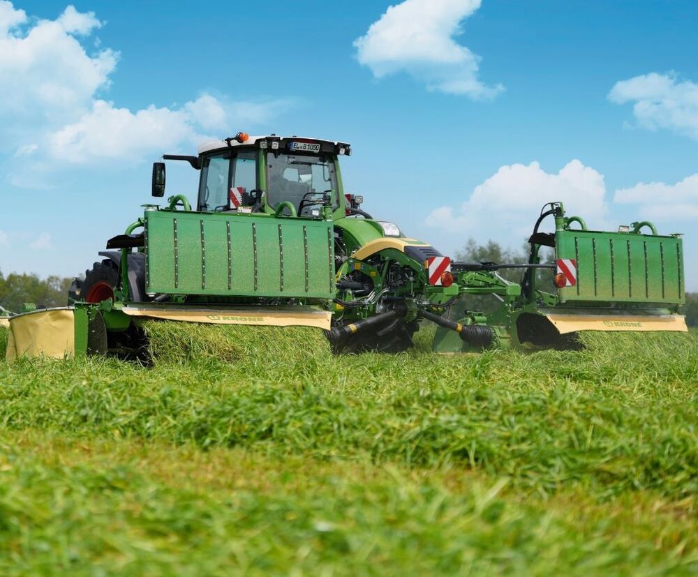 Krone EasyCut B 1050 CV Collect -niittomurskain mattoperällä