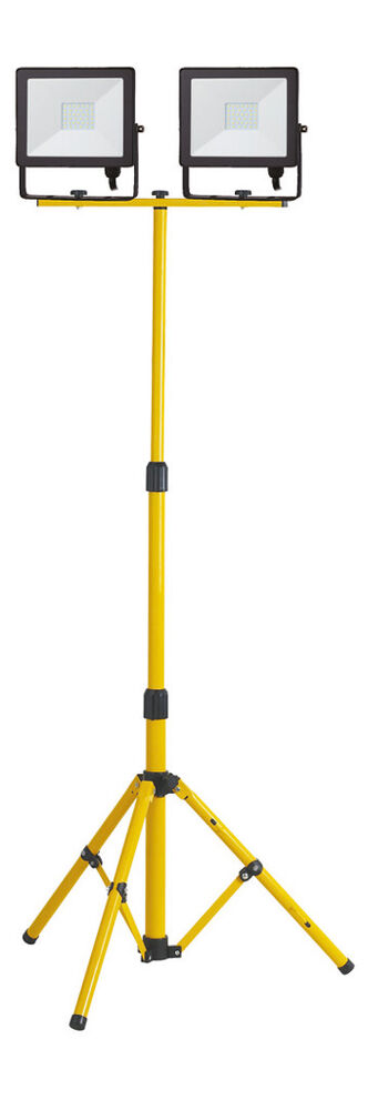Led-valonheitin 2x20 W kolmijalalla