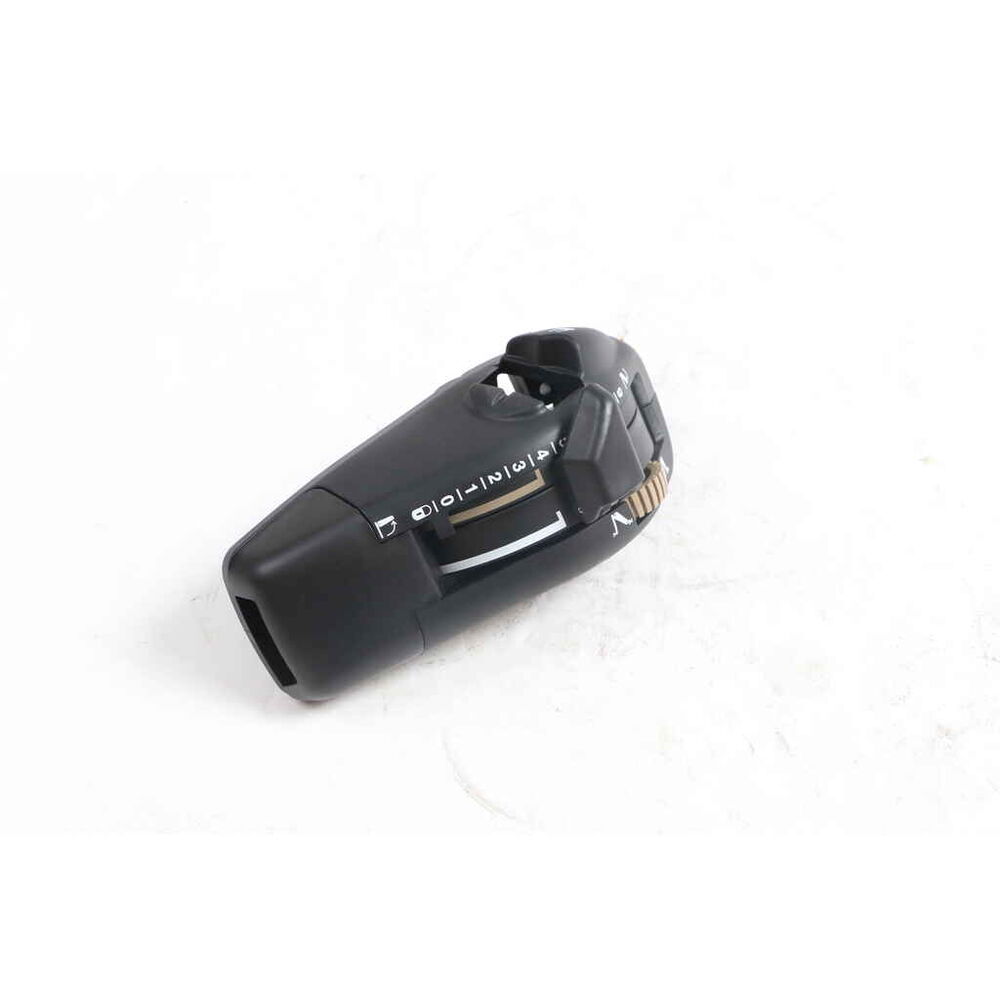 Nostolaitepaneelin katkaisin, RE225224